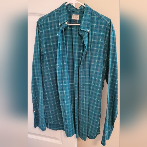 J Crew Button Down Shirt - Picture 1 of 3